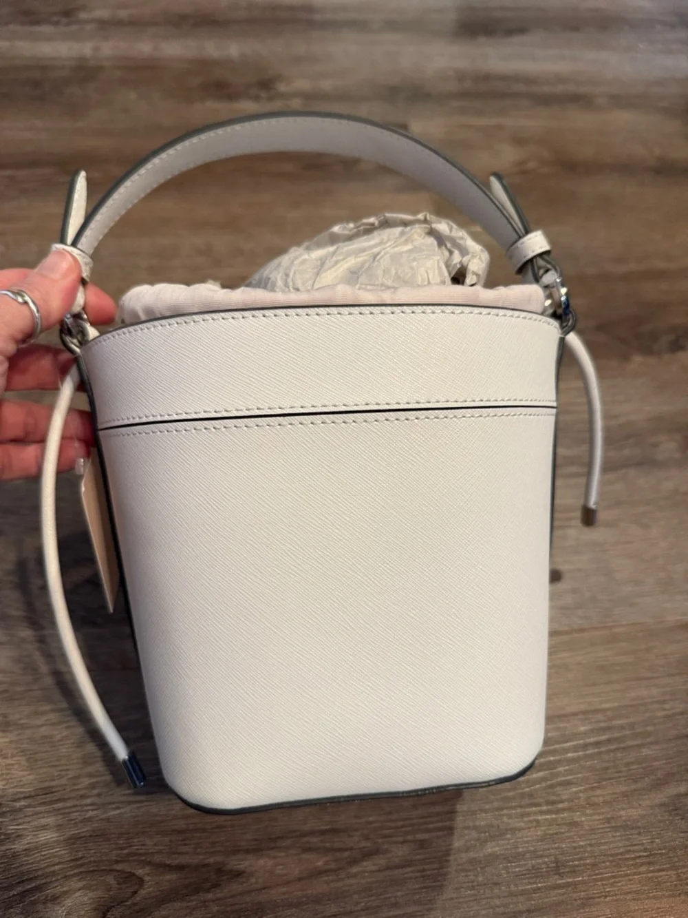 NWT Kate Spade Cameron Small Bucket Bag White 6734